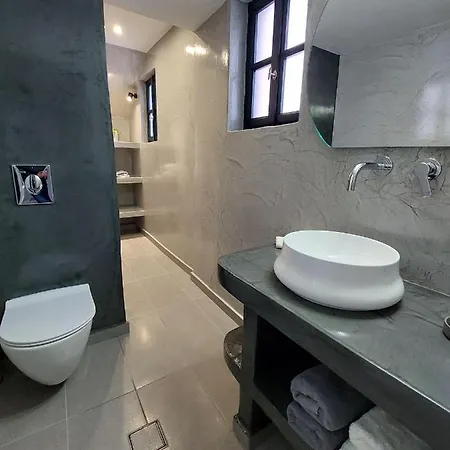 Anthonas Apart Otel Imerovigli (Santorini)