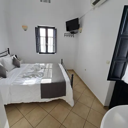 Anthonas Apart Otel 3*