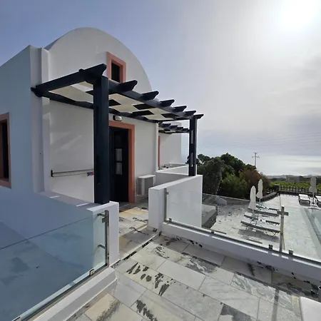 Anthonas Apartments 3*